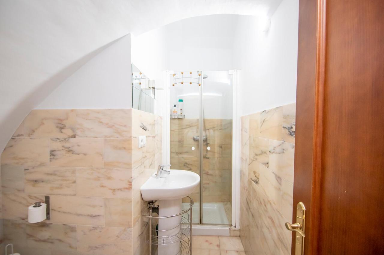Apartment Loft Nuevo Y Con Encanto A Tres Mnt Catedral Aa Wifi Sevilla